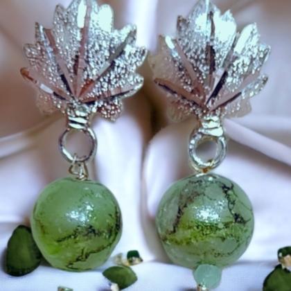 Chinar-handcrafted-Earrings-With-Green-double-shade-Droplets-in-Hallmarked-Silver-scaled