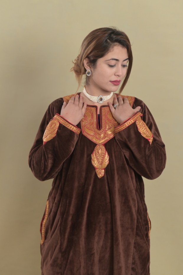 Cotton velvet Pheran with fine machine Tilla