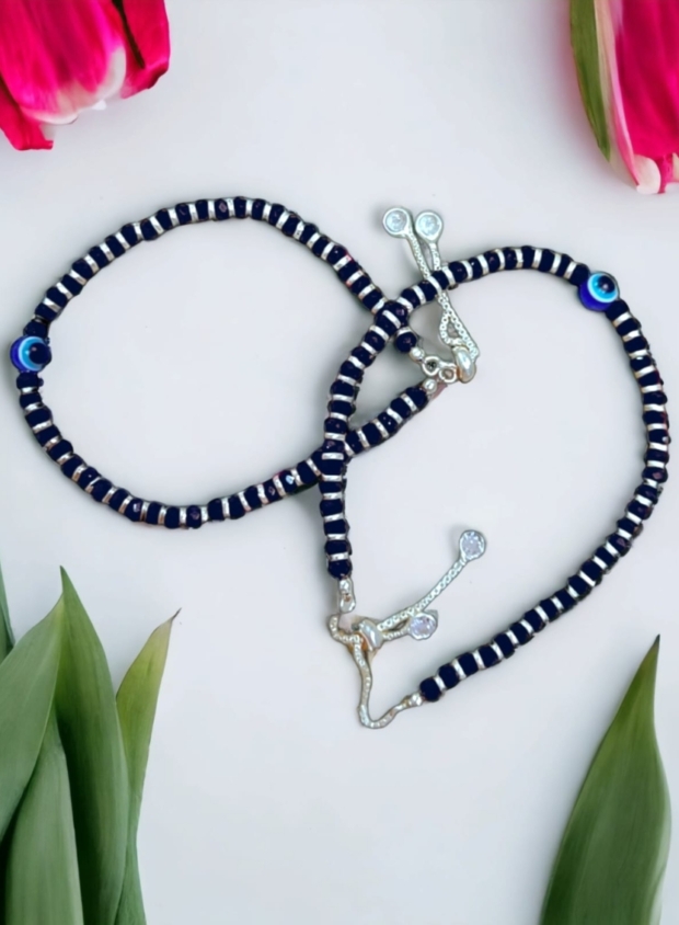 Evil Eye Bracelet with garnet in Hallmarked Silver