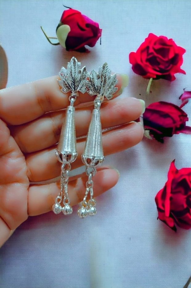 Traditional-Chinar-Earrings-hand-crafted-in-Hallmarked-Silver-scaled-